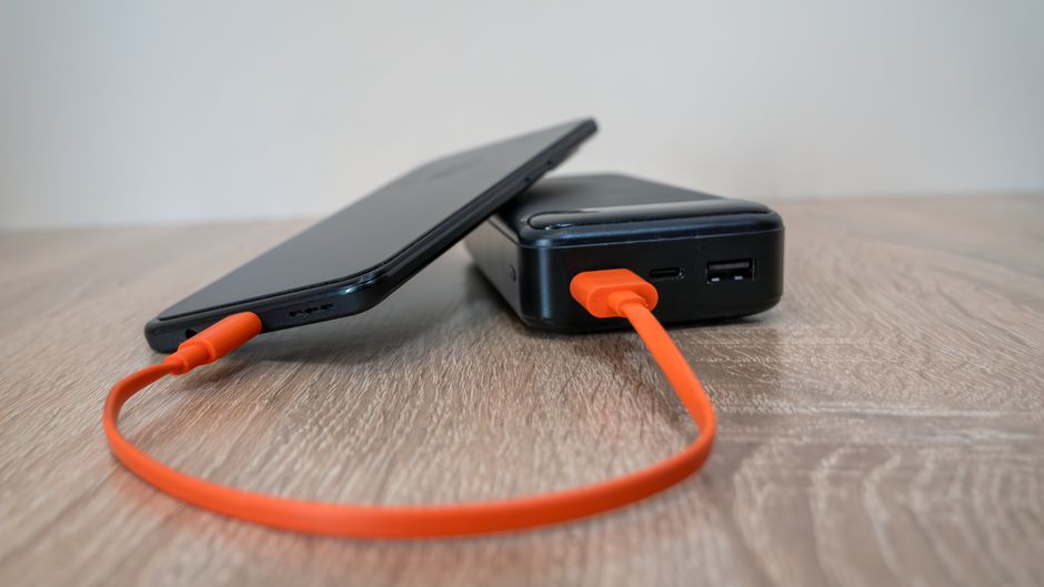 手のひらサイズのパワフル相棒！Anker Prime Power Bank