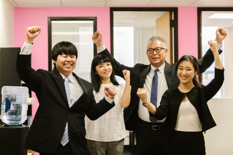 Z世代は「推し活」から「社会貢献」へ？